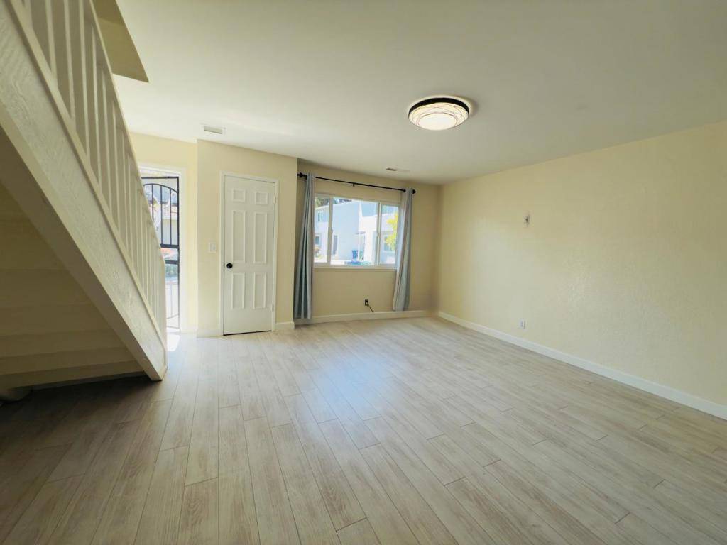 Hayward, CA 94544,631 Foster CT #3