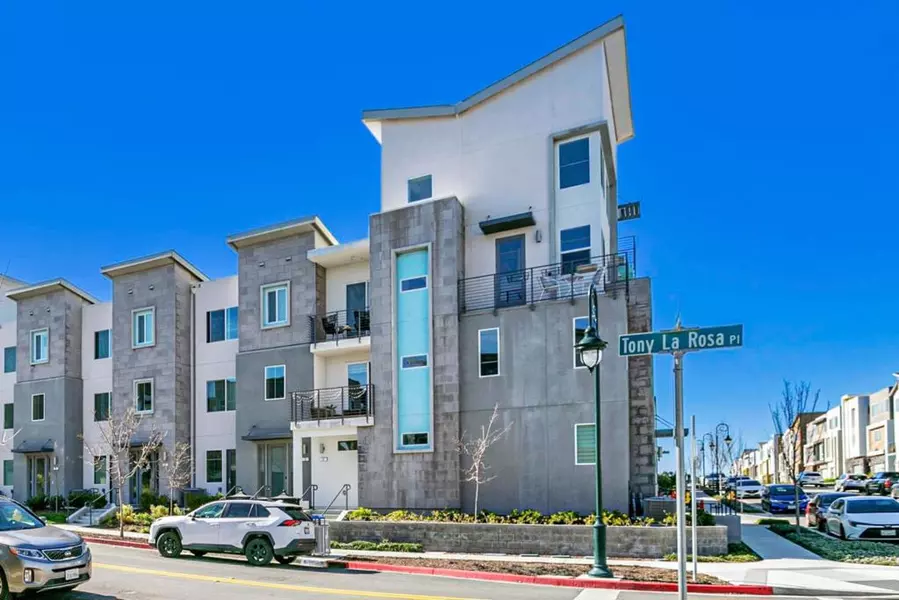 202 Agustin Narvaez ST #2, San Jose, CA 95136