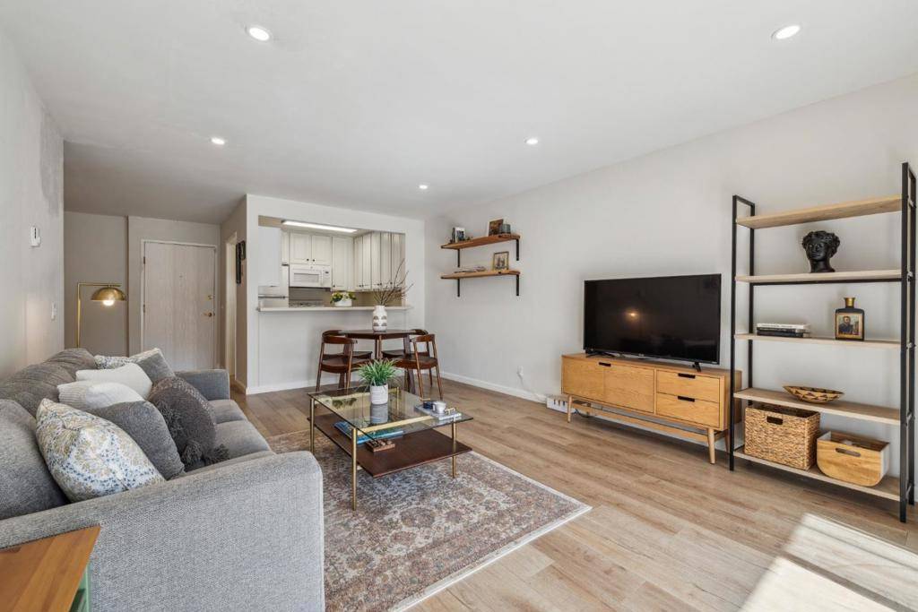 Millbrae, CA 94030,1550 Frontera WAY #119