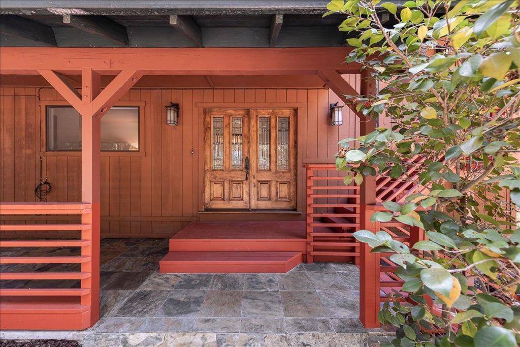 Los Gatos, CA 95033,17337 Debbie RD