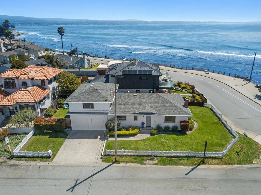 Santa Cruz, CA 95062,102 32nd AVE