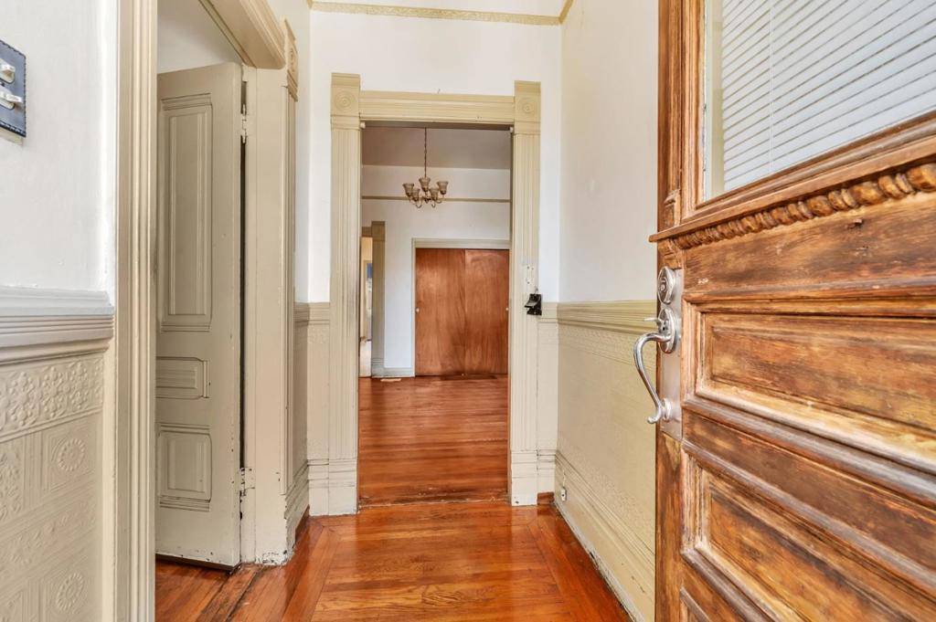 San Francisco, CA 94110,944 Florida ST