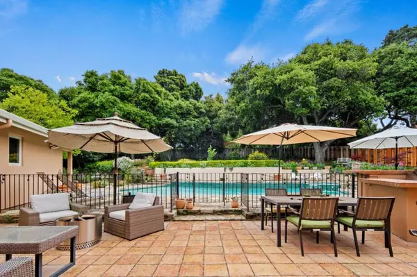 42 Upper Circle, Carmel Valley, CA 93924