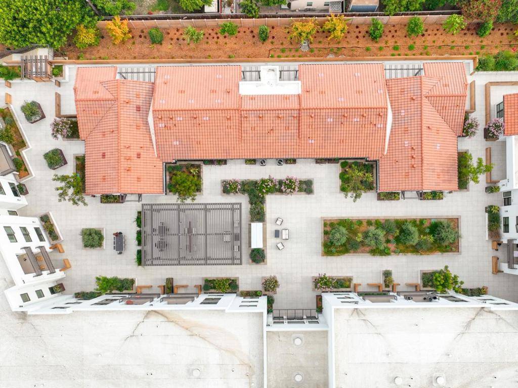 Santa Clara, CA 95050,1850 El Camino Real #227