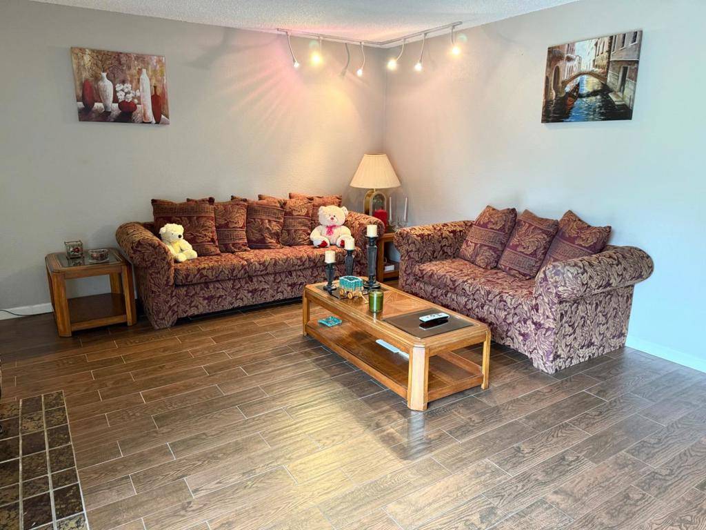 Watsonville, CA 95076,74 Meadow TER