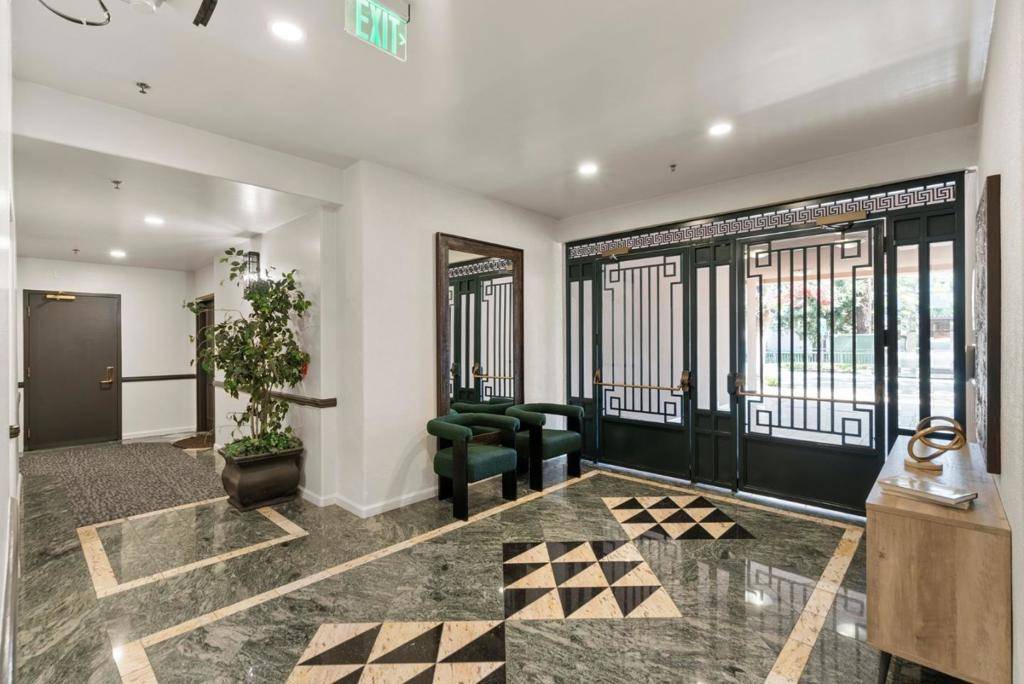 Palo Alto, CA 94306,200 Sheridan AVE #307