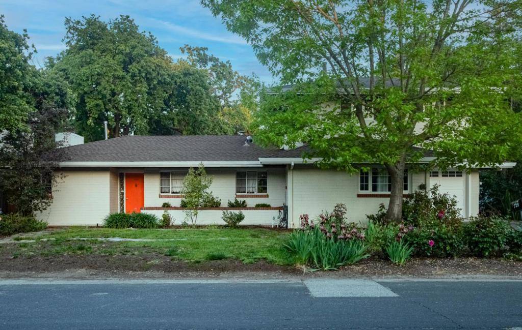 Palo Alto, CA 94306,729 La Para AVE