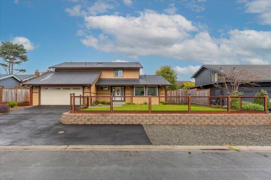 2013 Avignon PL, Half Moon Bay, CA 94019