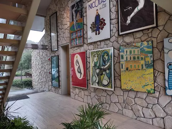 Monterey, CA 93940,9777 Blue Larkspur LN