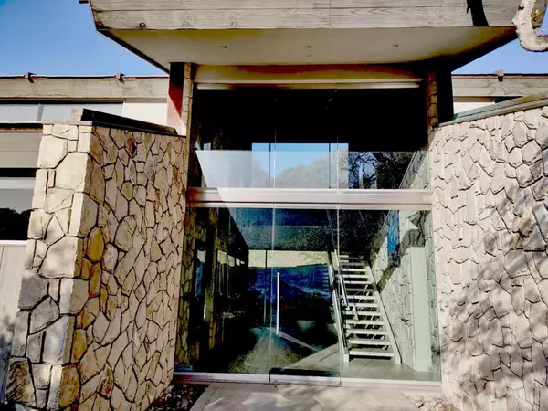 Monterey, CA 93940,9777 Blue Larkspur LN