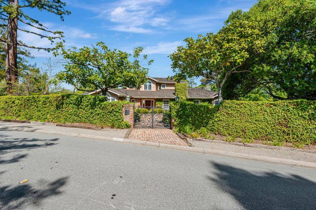 280 Uplands DR, Hillsborough, CA 94010