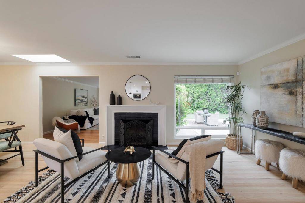 Redwood City, CA 94061,2627 Hampton AVE