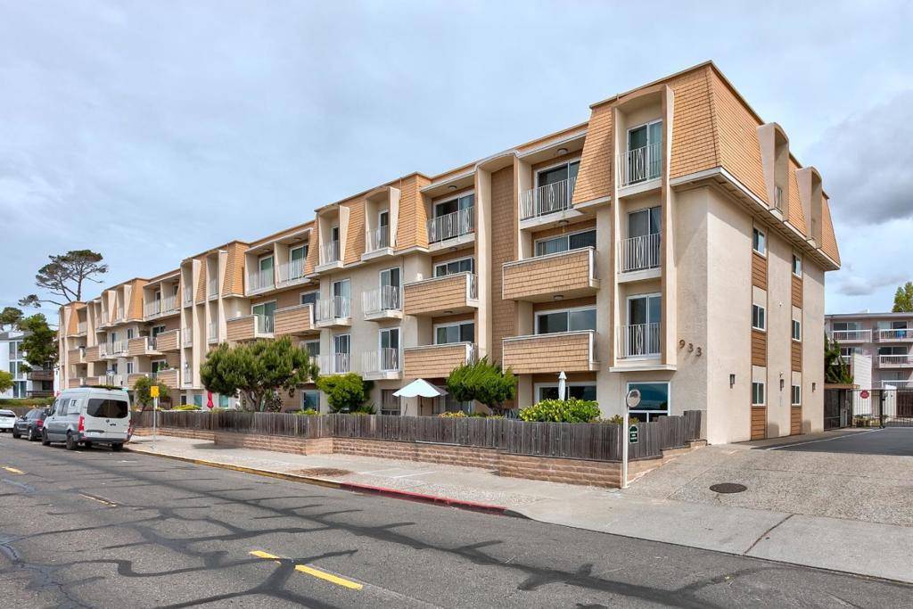 933 Shoreline DR #203, Alameda, CA 94501