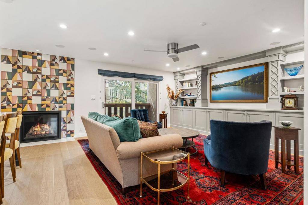 226 W Edith AVE #20, Los Altos, CA 94022