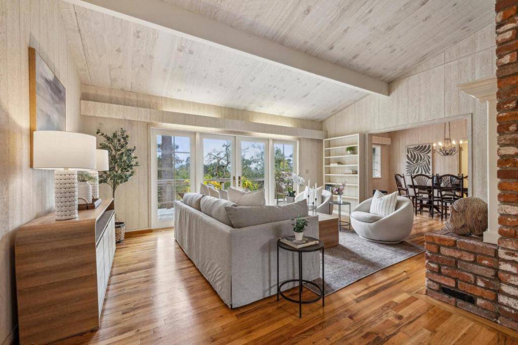 Carmel, CA 93921,Pine Ridge WAY