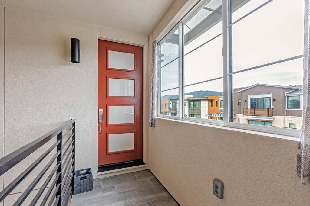 Los Gatos, CA 95032,16009 Bartlett CT