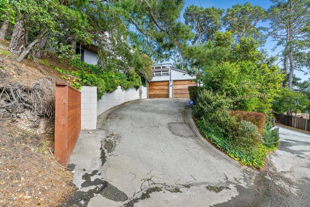 Carmel, CA 93923,24805 Lower TRL