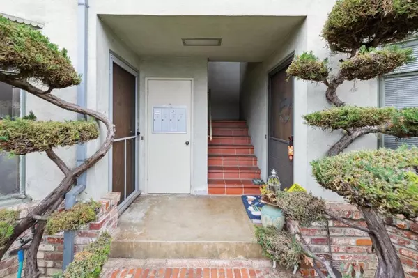 Menlo Park, CA 94025,15 Kent PL