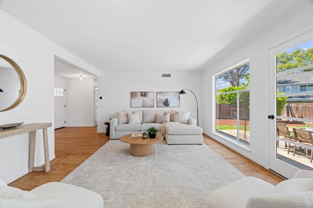 Sunnyvale, CA 94086,1105 W Mc Kinley AVE
