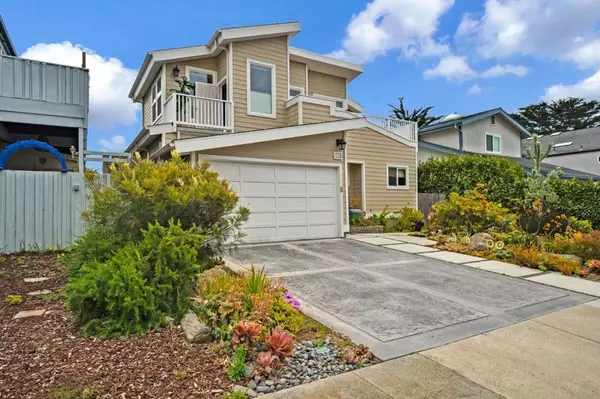 Half Moon Bay, CA 94019,408 Roosevelt BLVD