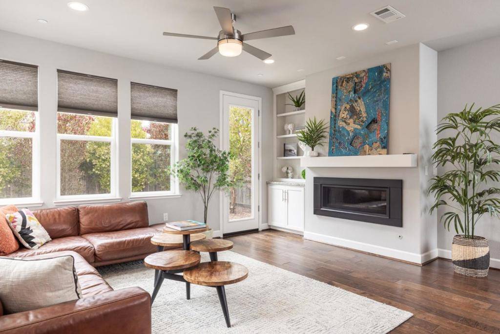 2727 Sea Glass AVE, Marina, CA 93933