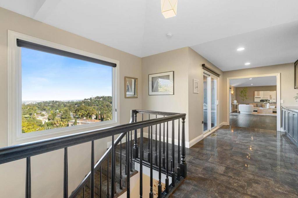 San Carlos, CA 94070,29 Kirkwood WAY