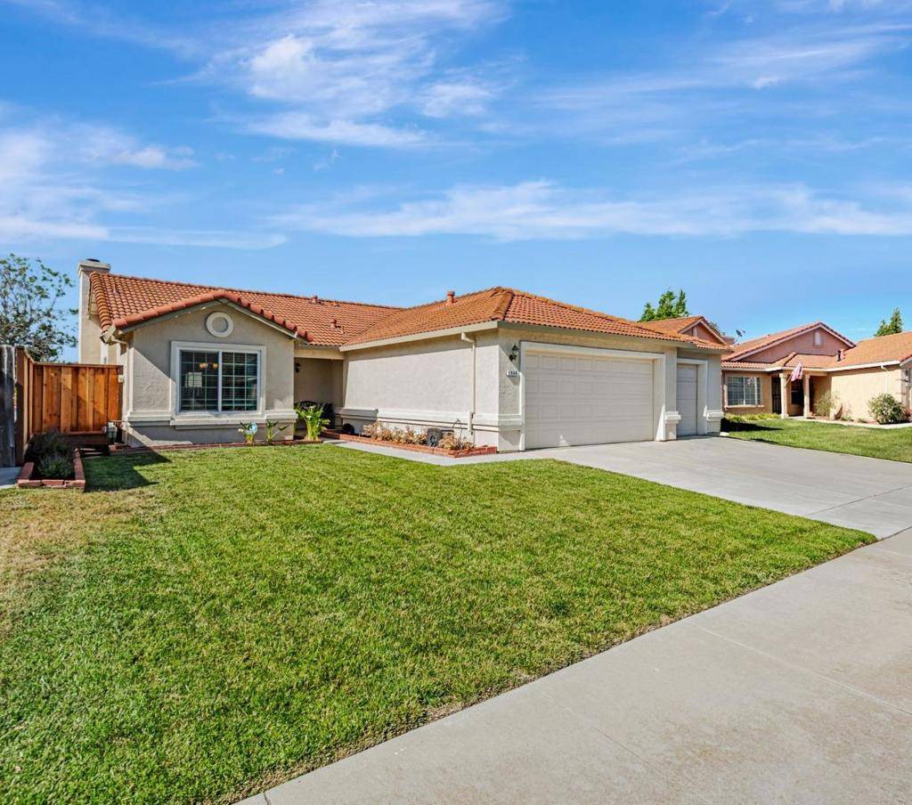 1960 Glarner ST, Hollister, CA 95023