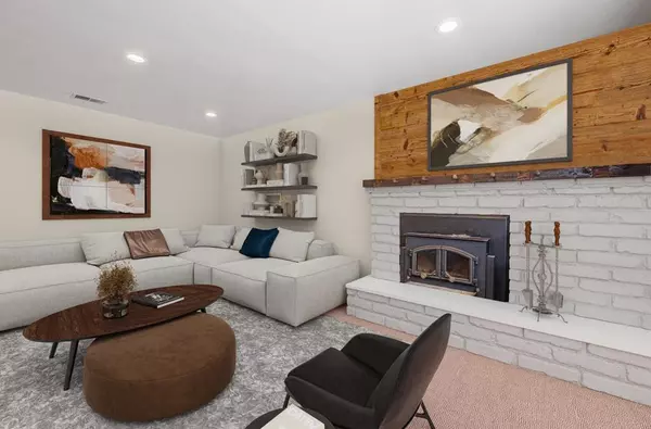 Salinas, CA 93901,528 La Mesa DR