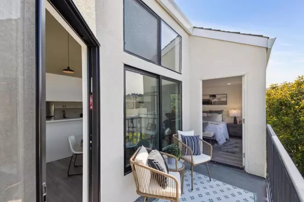 South San Francisco, CA 94080,1 Appian WAY #703-2