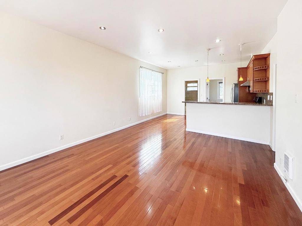 San Francisco, CA 94112,112 Congdon ST