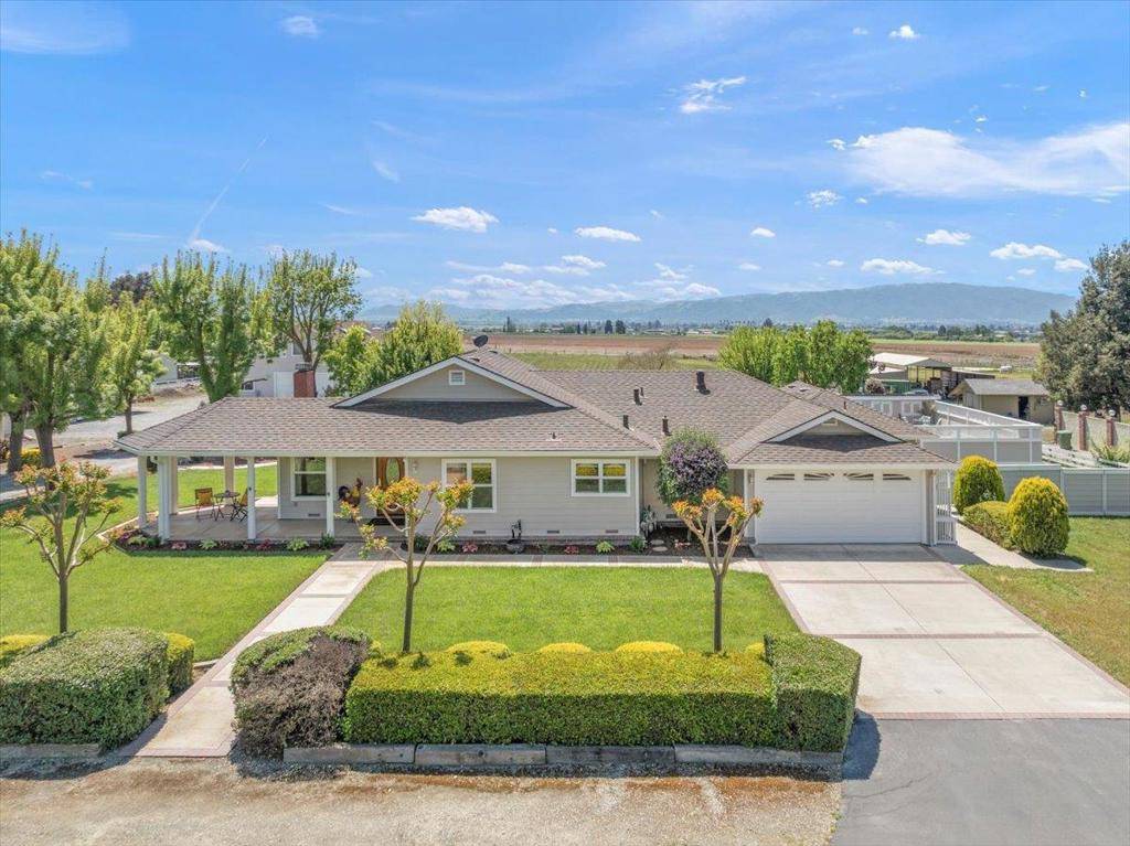 7015 Angelo LN,  Gilroy,  CA 95020