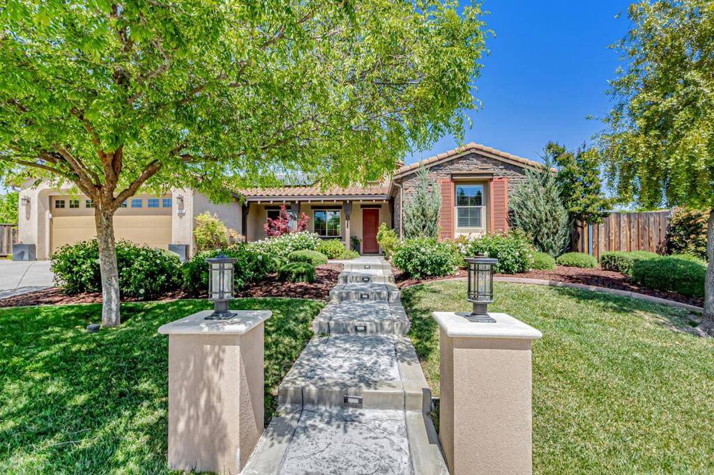 Morgan Hill, CA 95037,1660 Martinez WAY