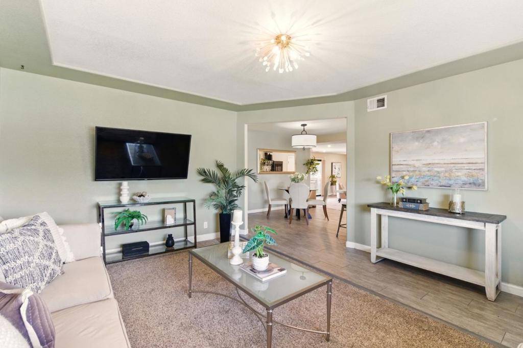 Fremont, CA 94538,39332 Wilford ST