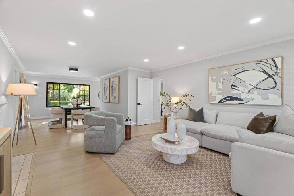 2013 Sun Mor AVE, Mountain View, CA 94040