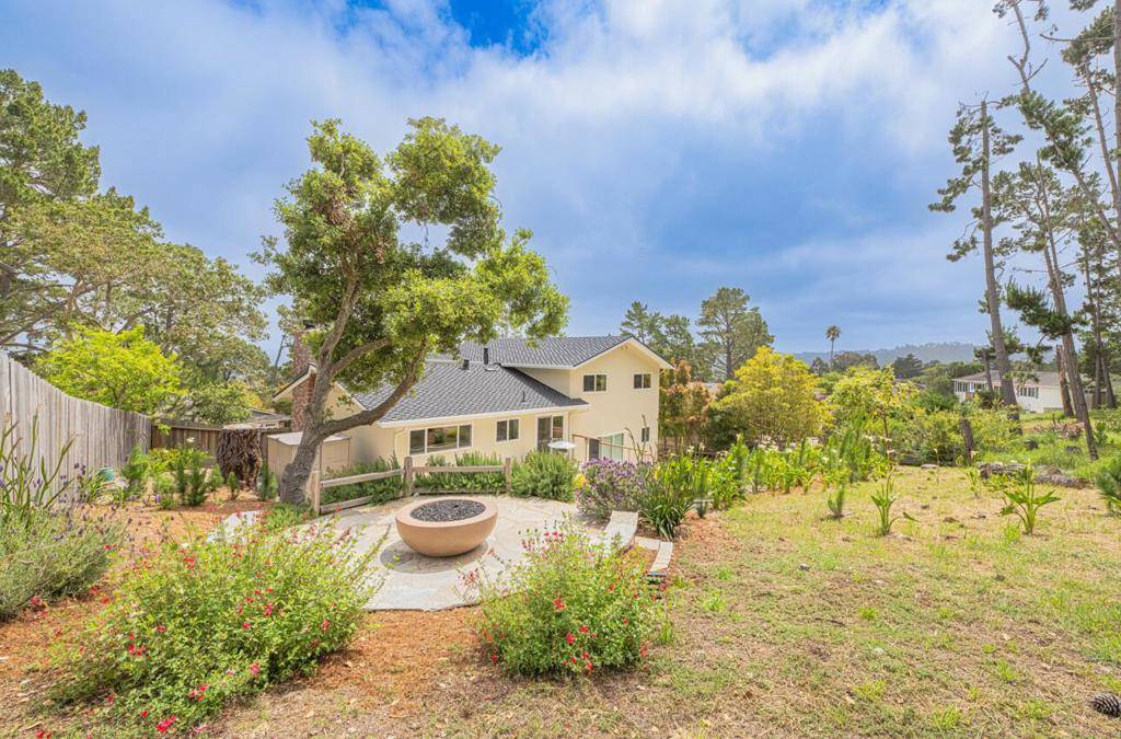 24 Pinehill WAY, Monterey, CA 93940