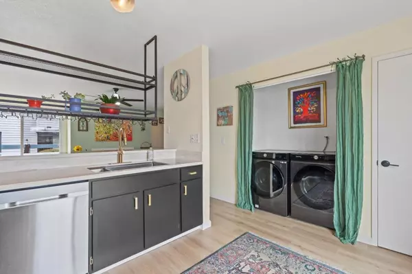 Marina, CA 93933,3095 Marina DR #30