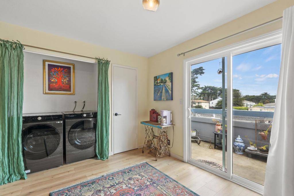 Marina, CA 93933,3095 Marina DR #30