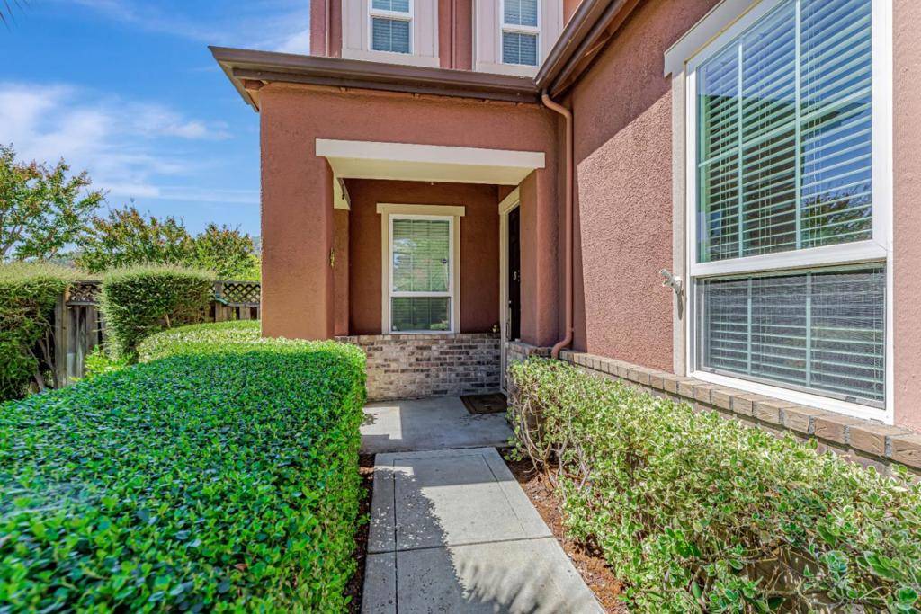 Gilroy, CA 95020,5871 Masoni Place