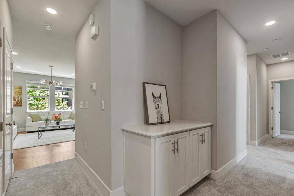 Milpitas, CA 95035,1633 Centre Pointe DR
