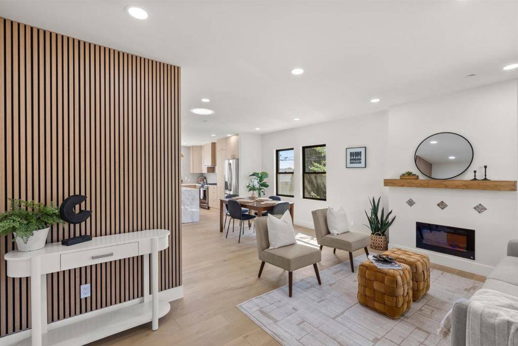 Belmont, CA 94002,895 Laurel AVE