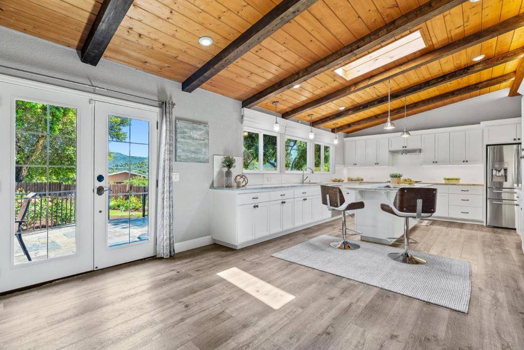 75 Poppy RD, Carmel Valley, CA 93924