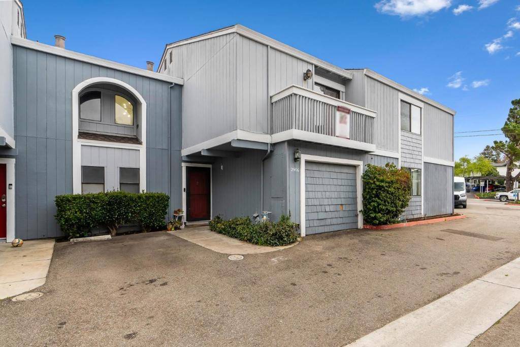 Santa Cruz, CA 95062,2906 Leotar CIR