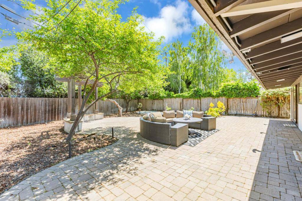 271 Woodhams RD, Santa Clara, CA 95051