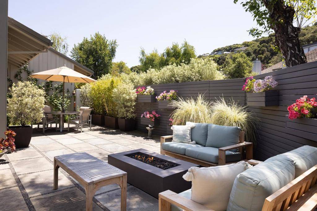 28061 Heron CT, Carmel, CA 93923