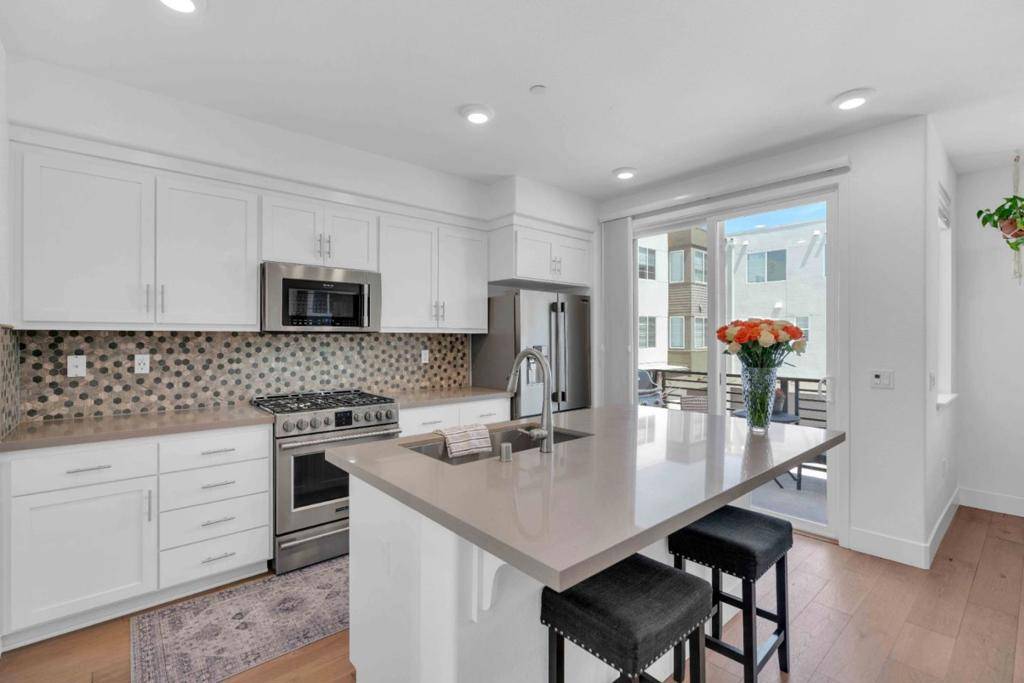 29255 Hub CT, Hayward, CA 94544