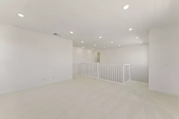 Gilroy, CA 95020,7150 Rece LN