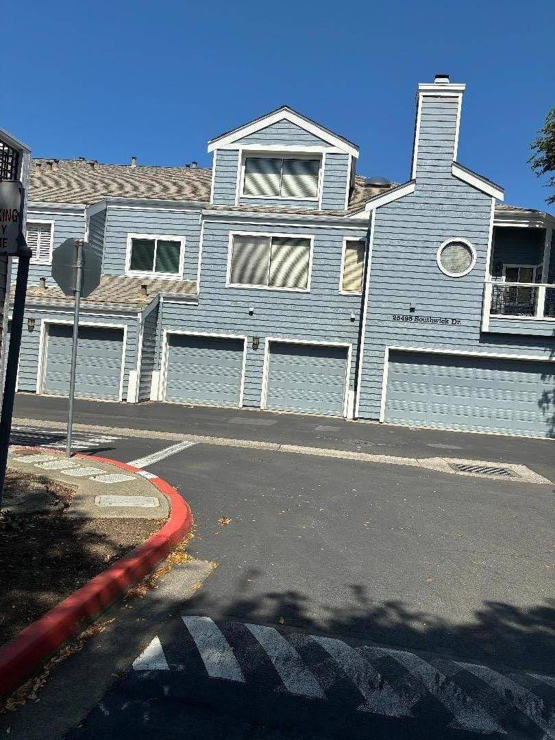 25495 Southwick DR #103, Hayward, CA 94544