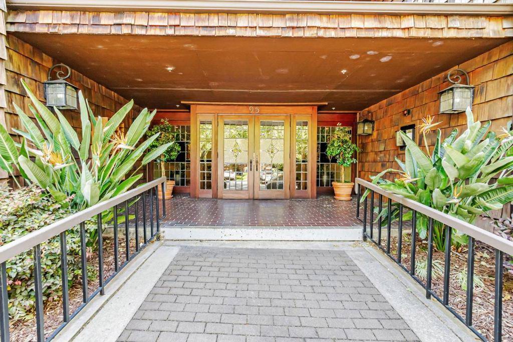 Los Gatos, CA 95030,95 Church ST #2304