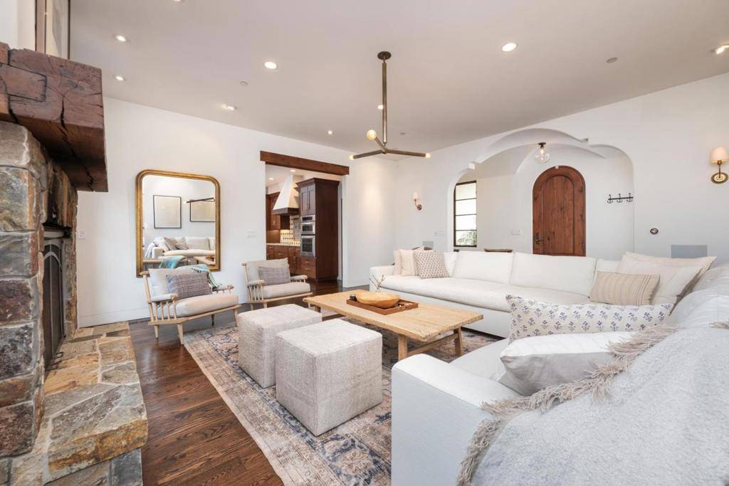 Portola Valley, CA 94028,1036 Los Trancos RD