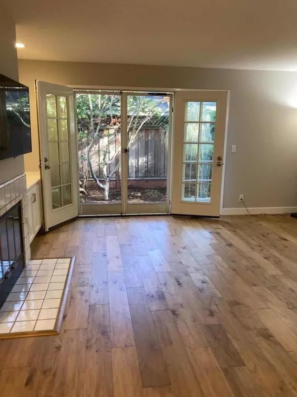 Mountain View, CA 94043,201 Ada AVE #25